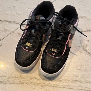 Nike Air Force 1 LE Women's Black and Pink Sneakers